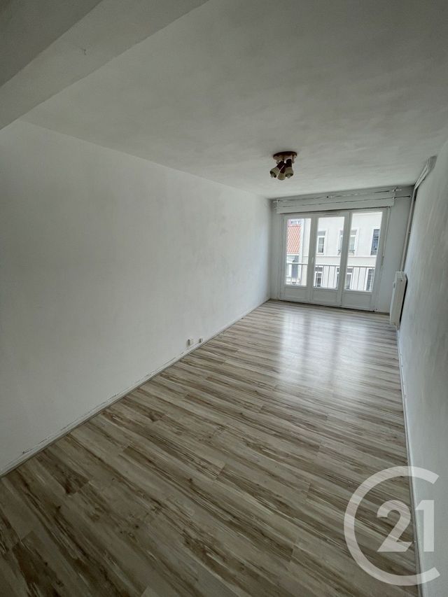 Appartement F1 à louer - 1 pièce - 29.77 m2 - LILLE - 59 - NORD-PAS-DE-CALAIS - Century 21 Rue Nationale