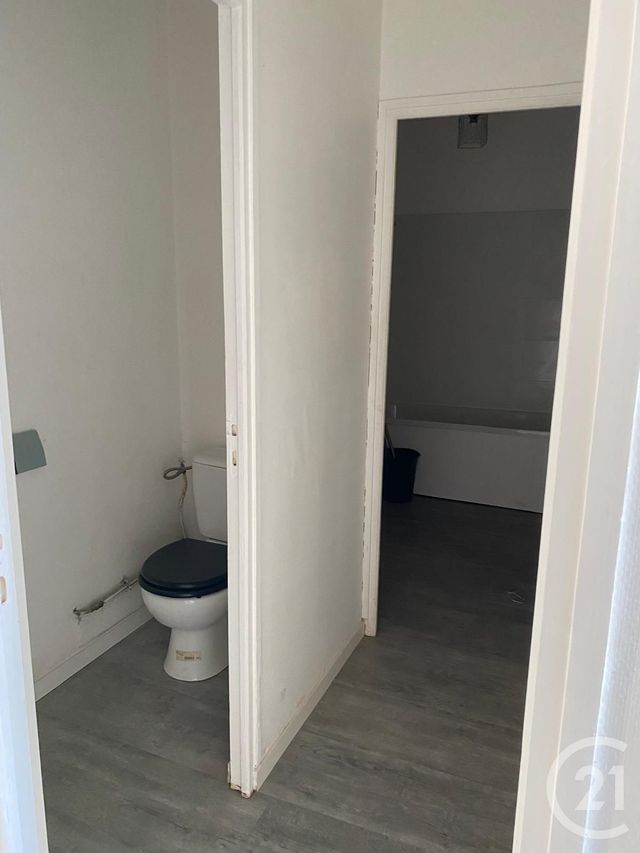 Appartement F2 à louer - 3 pièces - 52.19 m2 - LILLE - 59 - NORD-PAS-DE-CALAIS - Century 21 Rue Nationale