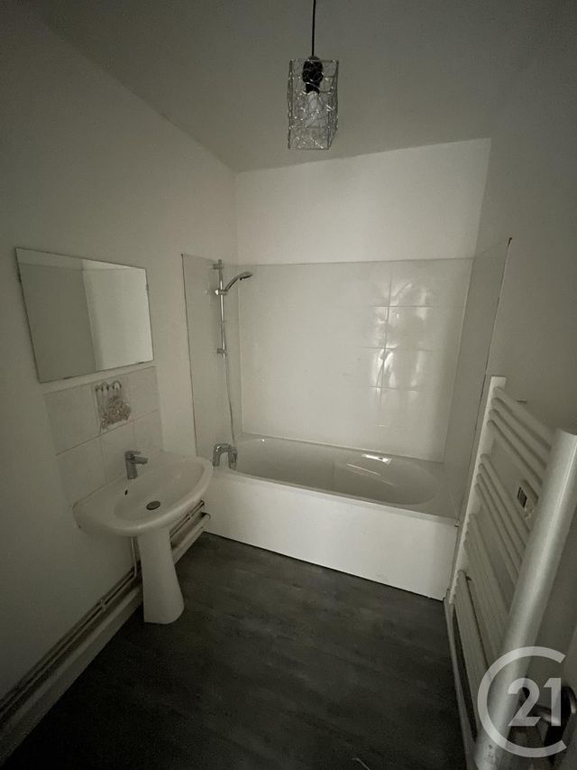 Appartement F2 à louer - 3 pièces - 52.19 m2 - LILLE - 59 - NORD-PAS-DE-CALAIS - Century 21 Rue Nationale