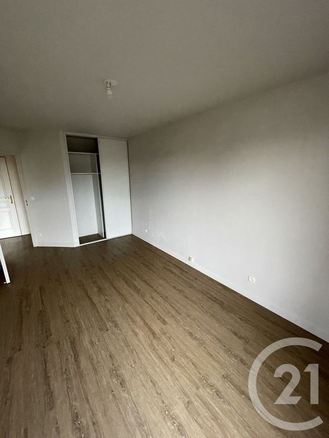 Appartement T3 à louer - 3 pièces - 78.26 m2 - LILLE - 59 - NORD-PAS-DE-CALAIS - Century 21 Rue Nationale