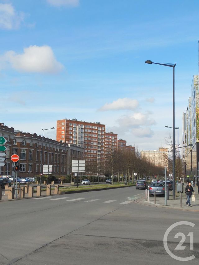 Appartement F4 à louer - 4 pièces - 89.3 m2 - LILLE - 59 - NORD-PAS-DE-CALAIS - Century 21 Rue Nationale