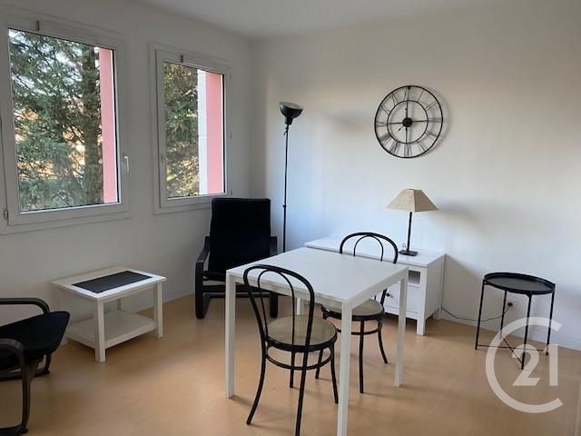 Appartement F2 à louer - 2 pièces - 33.4 m2 - LAMBERSART - 59 - NORD-PAS-DE-CALAIS - Century 21 Rue Nationale