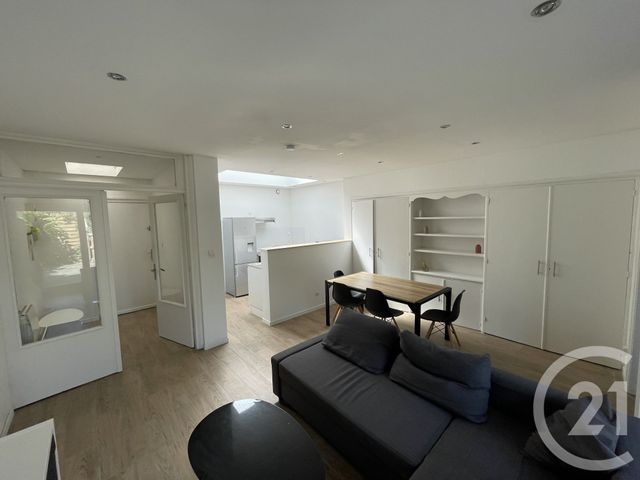 Appartement F2 à louer - 2 pièces - 48.93 m2 - TOURCOING - 59 - NORD-PAS-DE-CALAIS - Century 21 Rue Nationale